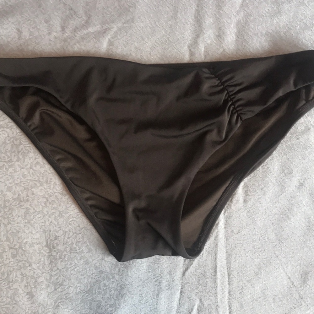 Black VS bikini bottoms size XL